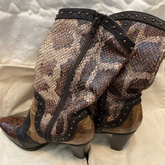 Stuart Weitzman Snake Skin Heeled Dressy Cowboy Boots Size 6.5 - Picture 2 of 5